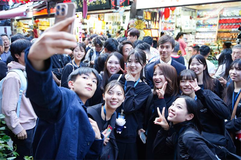 20251113_152336_569.jpg DSC04519.jpg