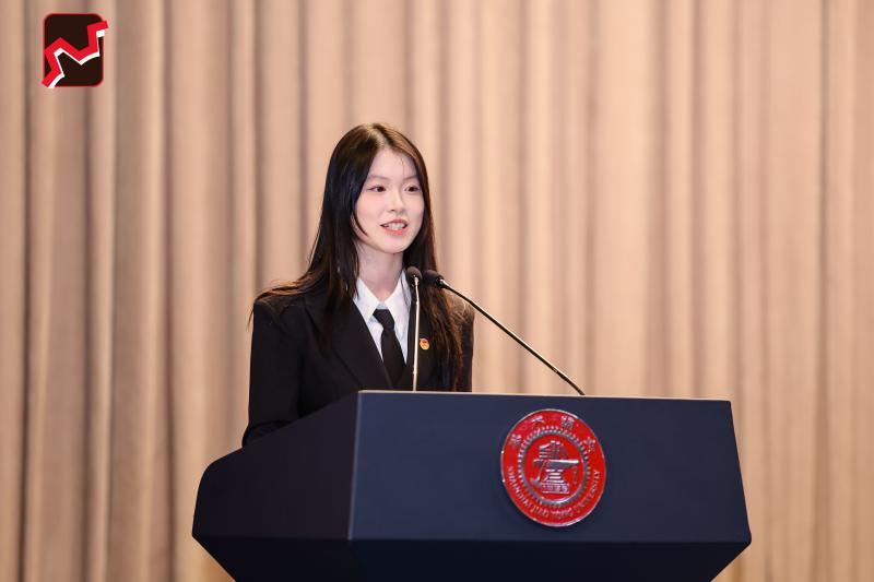 20251119_214603_806.jpg 候选人图三.jpg