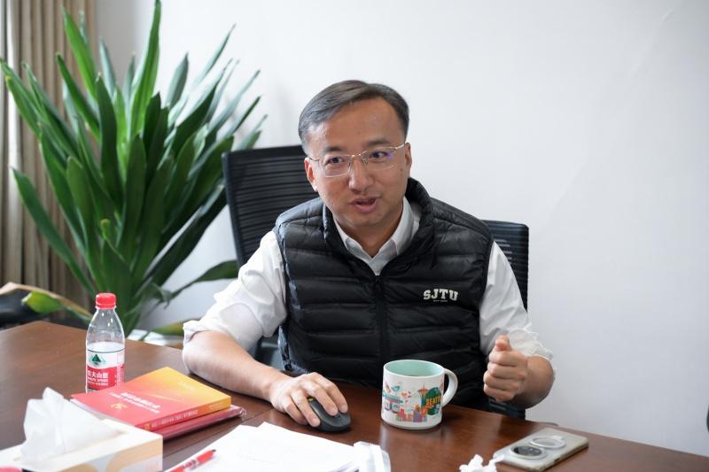 20251128_174436_188.jpg DSC_3881.jpg